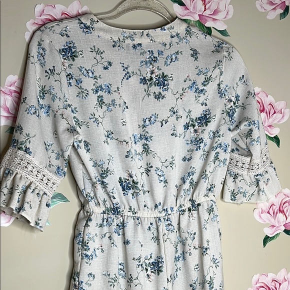 Floral Ruffle Sleeve Dress. T-20 - Picture 5 of 8